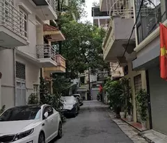 selling 59m yen lac to give to the house to subdivide vf3 into mrs. trung's house