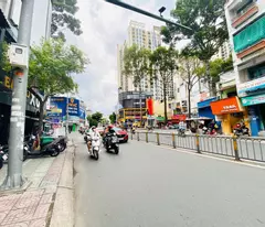 selling 6-storey building, cao thang - ba thang hai frontage, 7x14m, contract price 150 million, 65 billion.