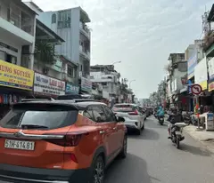 selling 6-storey commercial house right in lac long quan, 110m2, 5m wide, office near tan binh market, 22 billion.