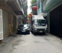 selling 6-storey house with elevator in lang ha subdivision, dong da, car access, 55m, 18 billion