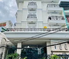 selling 7-floor building – le van su, ward 12, district 3 – income 120 million/month
