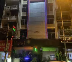 selling 7-storey facade building 9x18m for 22.9 billion 16m street ha huy giap