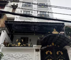 selling 7-storey front house 7x17m for 40 billion street 4, le duc tho
