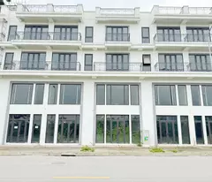 selling 80m2 shophouse metropolitan - nguyen mau tai. square view, golden location!