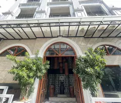 selling 8m alley building, su van hanh, ward 12, district 10, 215m2, 8 floors, elevator, full fire protection