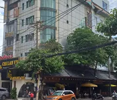 selling 9-storey basement building on 2 streets, corner of cuu long, truong son, district 10