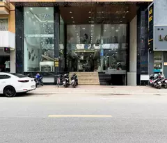 selling 9-storey house on tay ho street - 160m2 - size: 6m - 88 billion - super beautiful west lake view