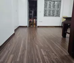 selling a 100m2 private house in the town center