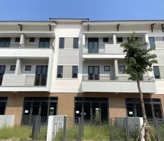 selling a 2-front shopphouse in tu son city, centa riverside green urban area
