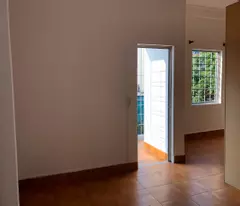selling a 2-storey house in tien phong - thai binh, avoiding each other on the road
