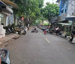 selling a 3-storey house on be van dan street - ha dong, 44m2, shocking price of only 11.5 billion