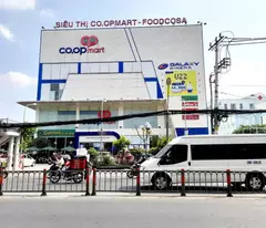 selling a 4-storey house close to hanh thong tay market, 4.5m wide, 80m2 quang trung busy business 11 billion.x