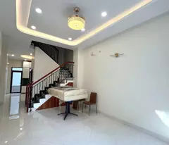 selling a 4-storey house on street 10 linh xuan, thu duc, ho chi minh city. area 68m2, 4 bedrooms, living room, 6.65 billion - 0933125879