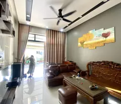 selling a 4-storey house on street 182, tang nhon phu a, district 9, ho chi minh, area 77m2, price 7.95 billion,