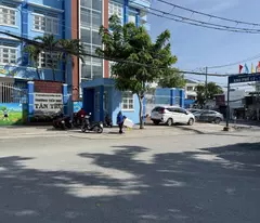 selling a 4-storey house on tan tru street, 72m2, close to emart phan huy ich, cash flow 240 million/year, slightly 9 billion.