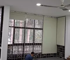 selling a 4-storey minh khai house, people build sidewalks for trucks to avoid doing business with hai trung
