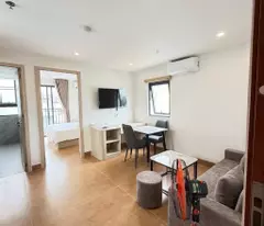 selling a 45m 2-storey house on tran cao van street