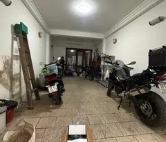 selling a 5-storey house in phuong mai, people built a car lot to avoid going to a multi-storey business house