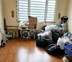 selling a 5-storey new house with cars to avoid stopping day and night for hoang mai business