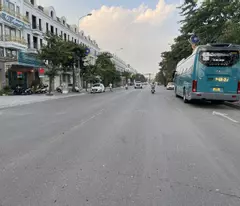 selling a 5-storey shophouse, corner apartment of 104.5m2 at thuan an street, gia lam - facing the lake, full of amenities