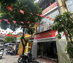 selling a 52m2 x 3t car lot house with 5m frontage at khuat duy tien, thanh xuan, hanoi