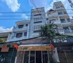 selling a 5m wide house in ta quang buu with 6 floors and elevator for only 13 billion
