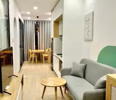 selling a 6-storey apartment building on duong tri trach and chinh huu streets for only 15 billion