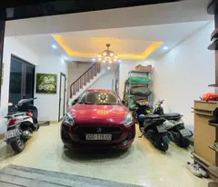 selling a 6-storey house on lang street, dong da district, corner lot, 3 open spaces, clear alley, car access, 46m2, 5.5m area,