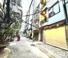 selling a 6-storey house with elevator on vo van dung street, dong da, car access, 2 open spaces, 40m, 13.8 billion