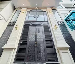 selling a 7-storey cash flow house with sparkling elevator vf3 50m to hoang mai street