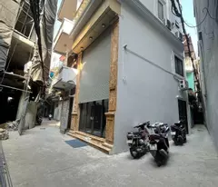 selling a 7-storey taurus house with a sparkling elevator, corner lot, car to avoid going into trung's house