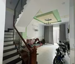 selling a bank-filled house, 4m 54m2, car alley, nguyen van qua street, district 12, price only 4.x billion
