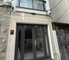 selling a beautiful 3-storey house - 30m² - price 6.5 billion, wide frontage - car-friendly alley - thanh am-long bien