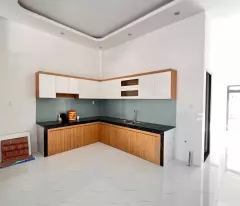 selling a beautiful private house with many amenities at the end of huynh van nghe street, near buu long tourist area, bien hoa, just to sg