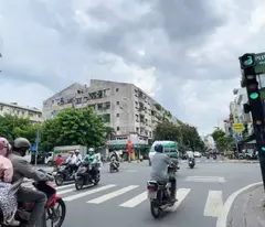 selling a business alley house near the front of go dau tan son nhi, 53m2, 4 floors in kd, only 9 billion