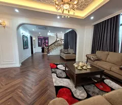 selling a collective house on hong mai street - 80m2, only 2.15 billion, oto, 3 lots