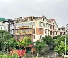 selling a corner villa at 541 bat khoi street, thach ban ward, long bien, hanoi