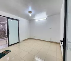 selling a dormitory house on the 1st floor quynh mai 85m, car to avoid business, hai ba trung
