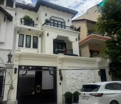 selling a garden villa in the center of thao dien ward, district 2