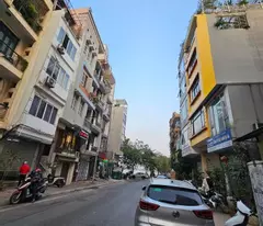 selling a house facing 4m lane, business on thuy khue street, 40m2, 3 floors, 5.5 billion tay ho, buy now before losing.