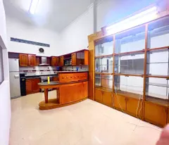 selling a house in an alley where cars avoid each other in thanh thai district 10 - business potential - only 25.5 billion