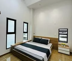 selling a house on the corner of hxh street, quang trung street, nearly 4 meters across, near emart phan huy ich, for a little over 3 billion.