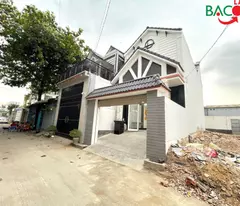 selling a house with 1 ground and 1 floor, 76m2 with driveway, 2 cars can comfortably avoid each other (hoa an ward)