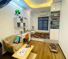 selling a house with 35m x 5 floors 9,250 billion 2, 50m open to the street, fully furnished