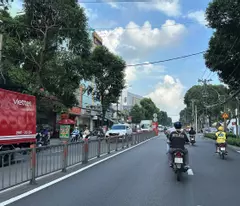 selling a house with 4 floors, 4.6m wide, 97m2, 10 bedrooms, self-contained, few steps to quang trung near sos 12.99 billion