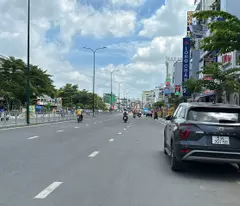 selling a house with a business area of ​​111m2, 4m wide, 6.3m wide, no. 20, thong duong, quang ham, multi-industry business, 9 billion.