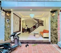 selling a private house for both living and business, 5 floors, 4 bedrooms, 4 bathrooms, 55m2, price 9 billion at hoang cau street, dong da, ha