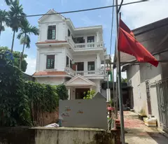 selling a residential house built in van con, 65m2, 4.7 billion, next to thang long avenue, car parking nearby