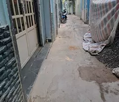 selling a small 2-storey house, 1-square alley le van luong, tan hung ward, district 7, price only 1.9 billion.
