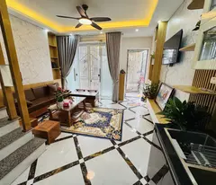 selling a sparkling 4-storey men's house right where people built a house on hoang mai street